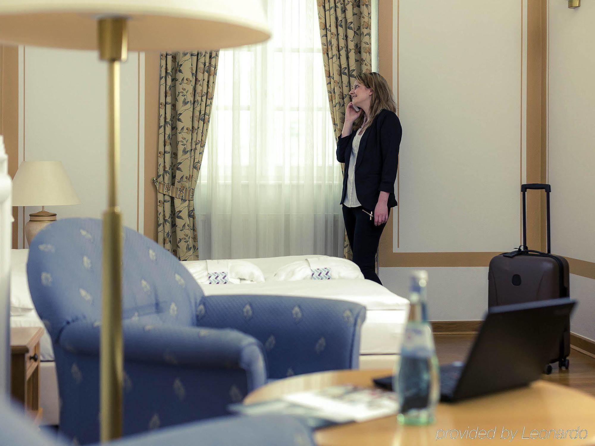 Hotel Schloss נאוסטאדט-גלווה מראה חיצוני תמונה